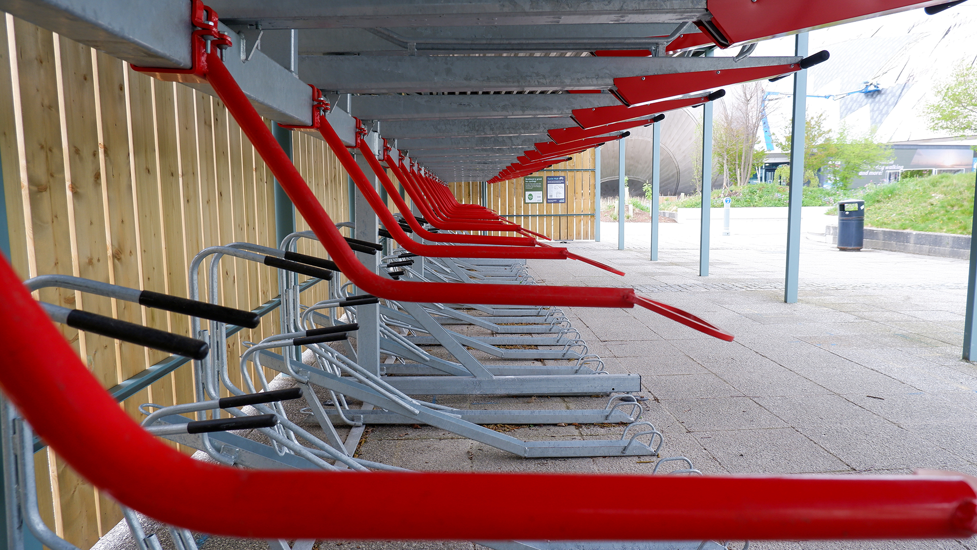 bike racks at glasgow science centre