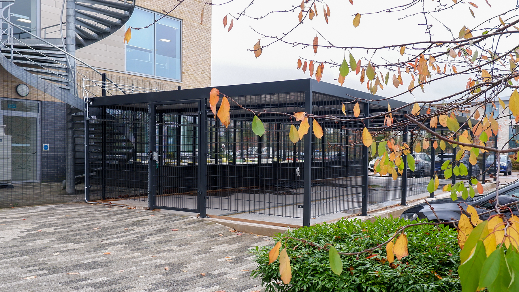 gloucester business park mesh secure cycle shelter