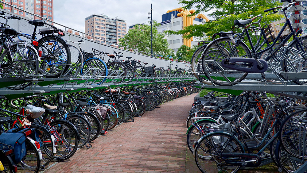 Two Tier Bike Rack Gas Assisted For Easy Use Turvec