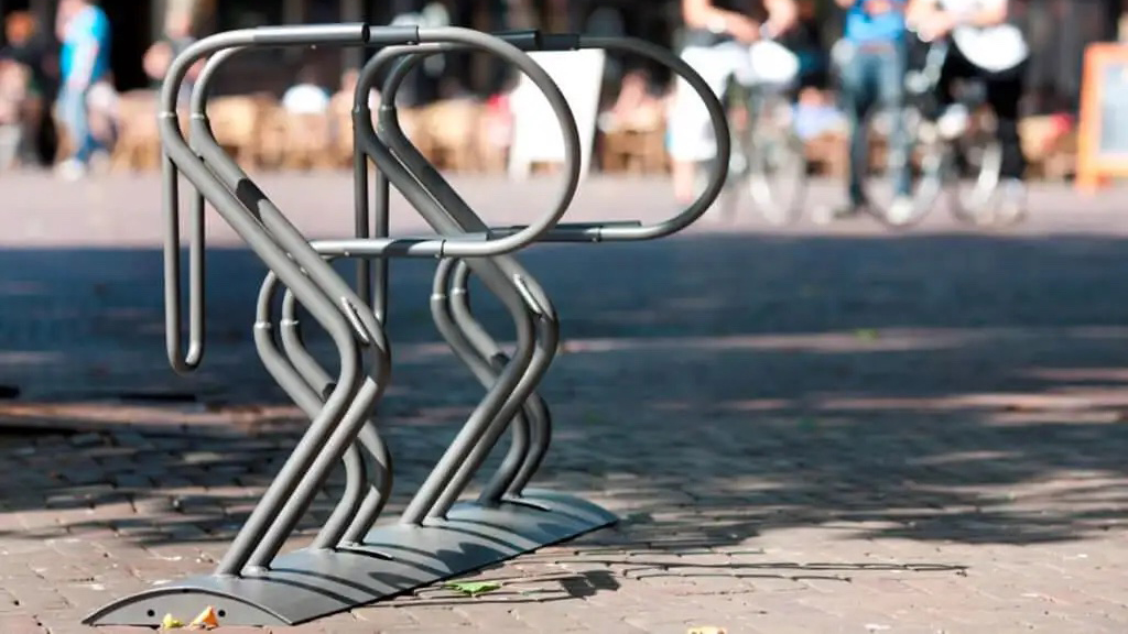 solid steel cycle rack