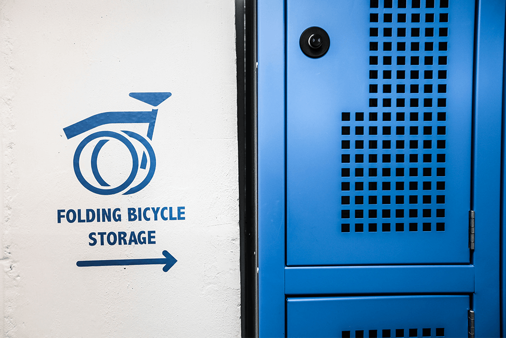 Folding bicycle storage image