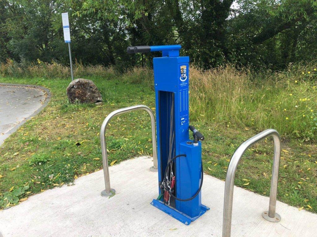 bike repair station blue